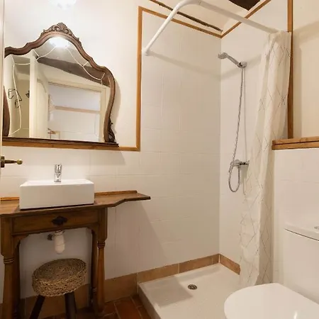 Casona Indiana De Bed & Breakfast Ayuelas
