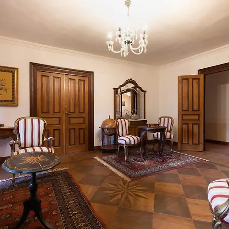 Casona Indiana De 3*