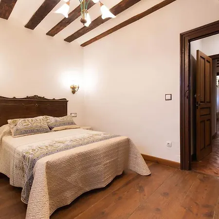 Casona Indiana De Ayuelas