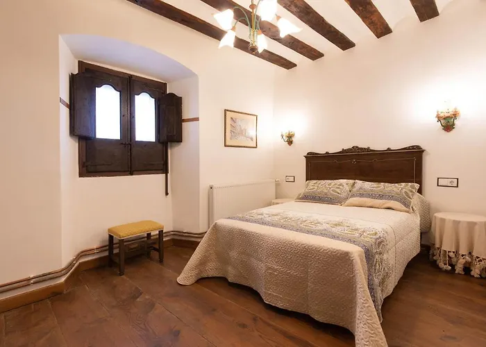 فندق مبيت وإفطار Casona Indiana De Ayuelas